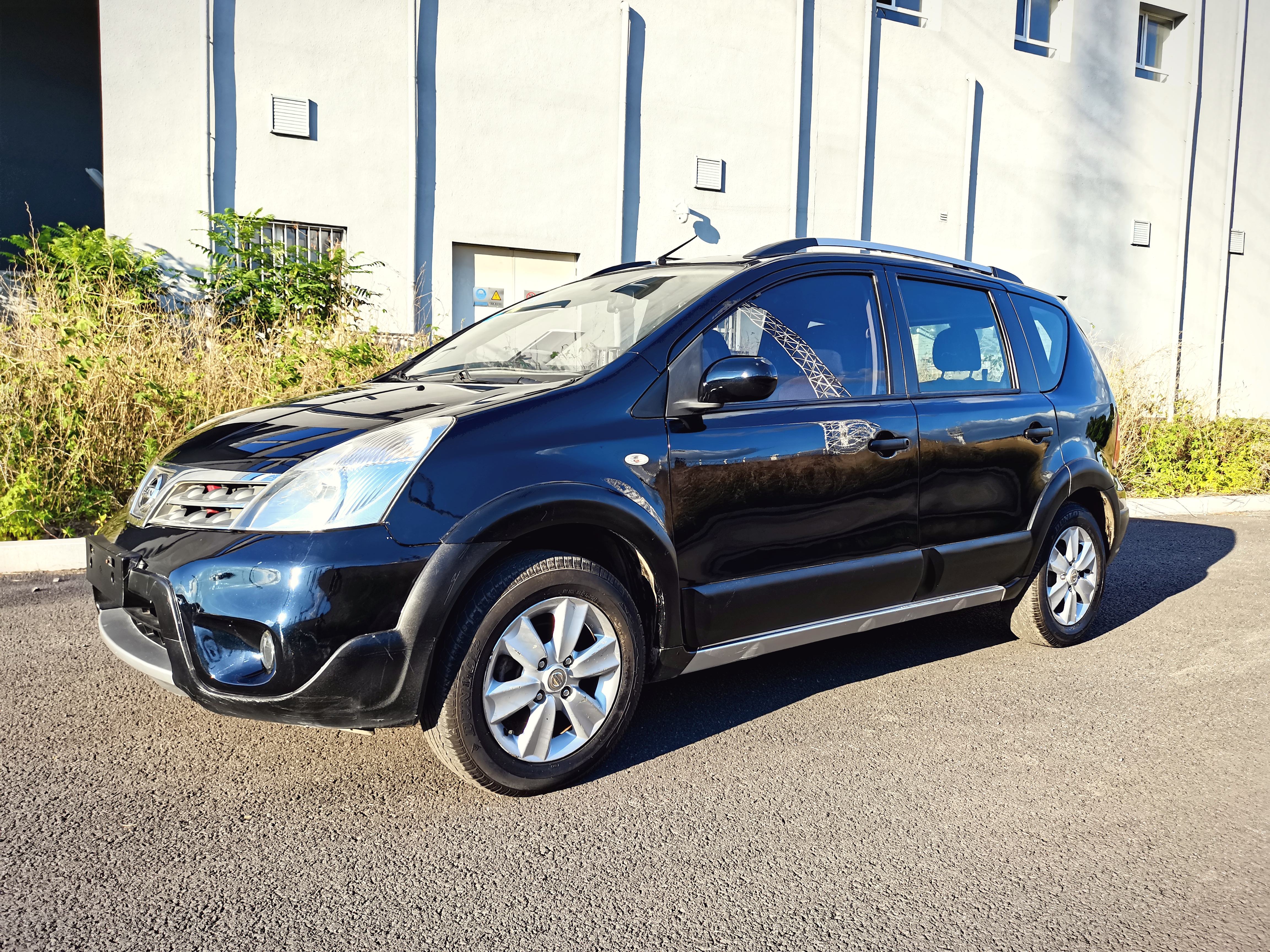 日产骊威2010落地价多少钱,10年日产骊威手动全能