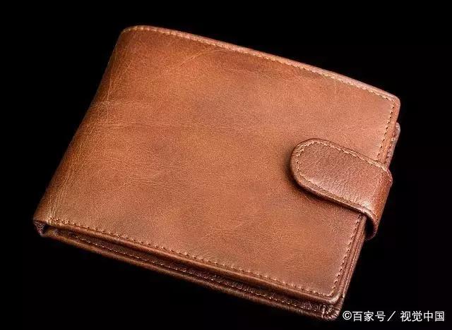 牛皮钱包是很多朋友必备的，平时使用和保养，这些知识你知道吗