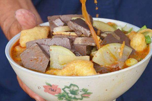 街边饭店100元10个菜,街头大锅菜团购