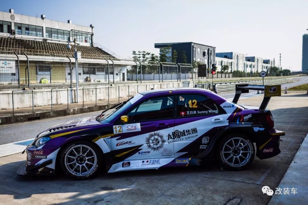 拳打法拉利脚踢迈凯伦evo,拳打法拉利脚踢迈凯伦的跑车