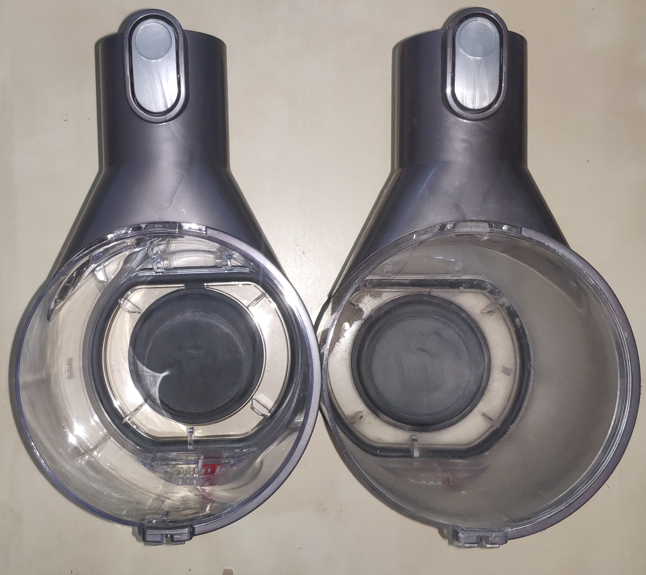 戴森吸尘器v6灰尘盒拆卸,戴森v6吸尘器除螨器拆洗