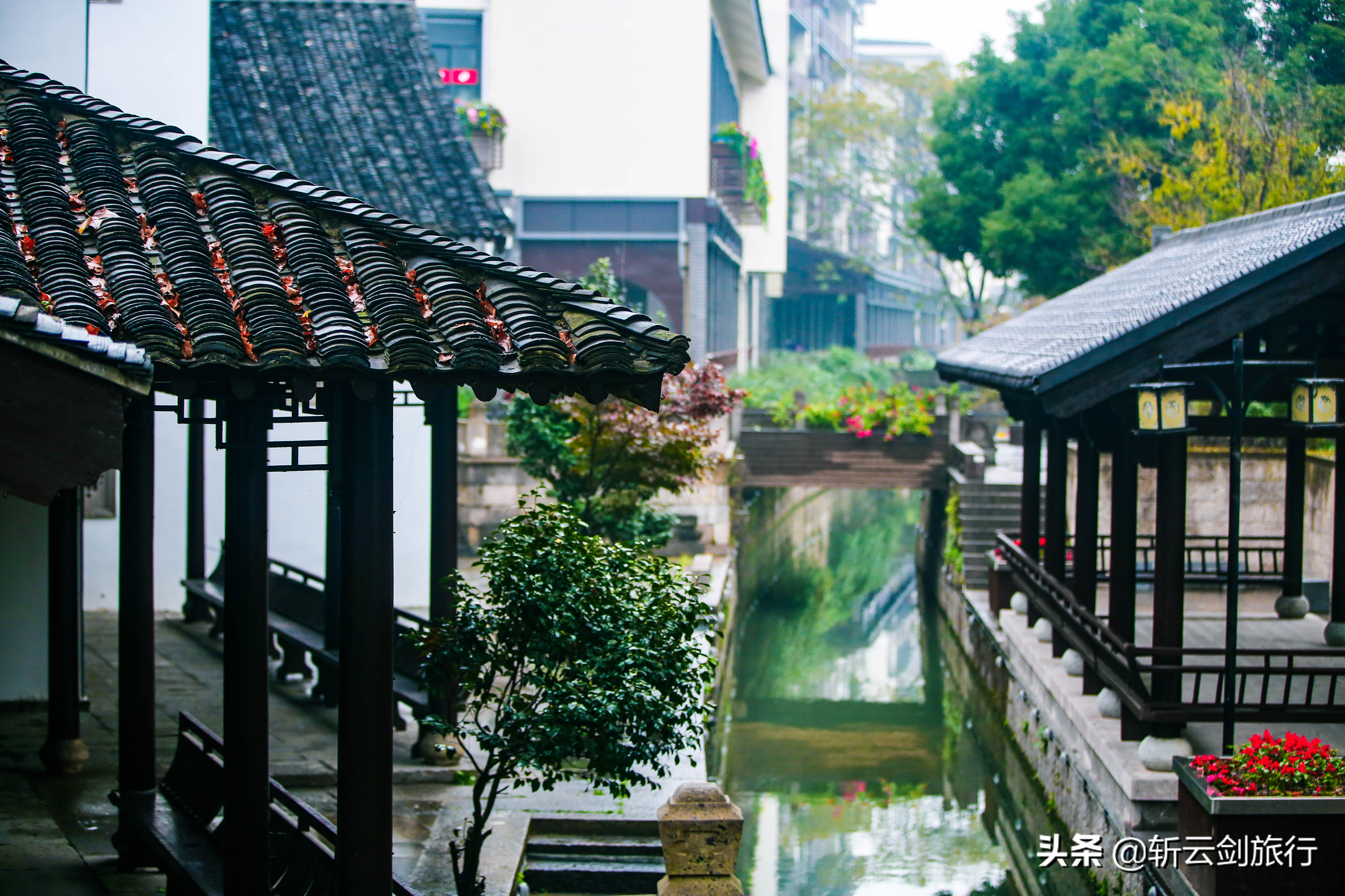 山常青水长流,山常青水长流歌词