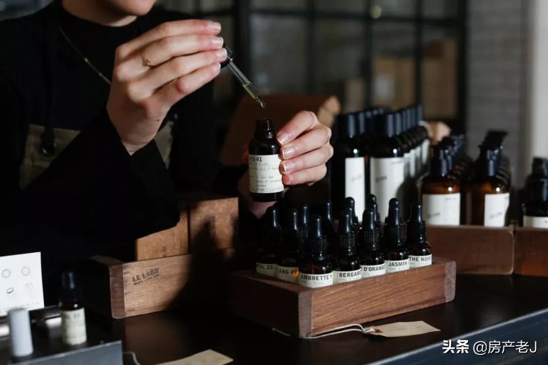 腿上有鱼鳞皮屑怎么办,腿上起皮屑就是鱼鳞病