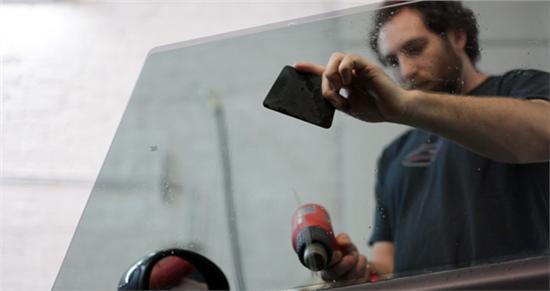 科普贴车玻璃贴的膜起泡了怎么办,车玻璃膜起泡用吹风机可以除去吗