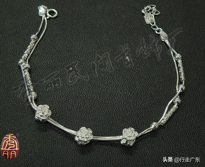 一开就是40年,这家态度超级差的民间银饰店总是人满为患