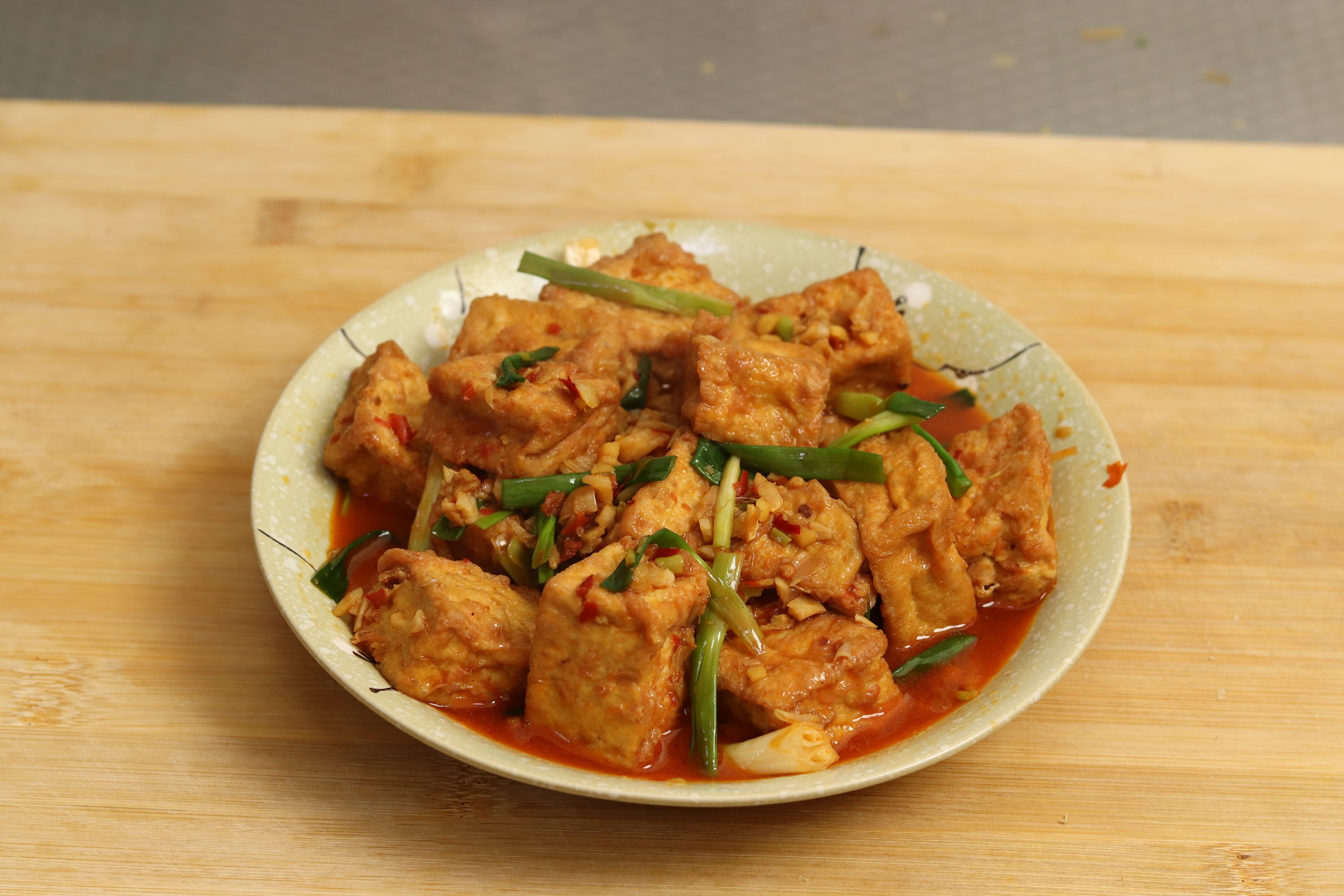 椒盐煎豆腐豆腐外酥里嫩怎么做,油煎豆腐怎么煎才不粘锅