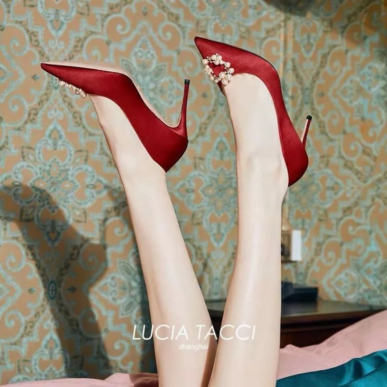 婚鞋推荐矮个子没脚后跟,高级感的婚鞋款式推荐