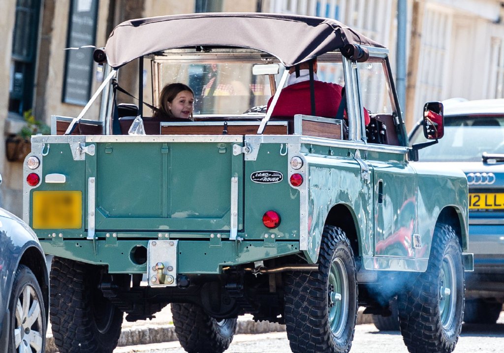 贝克汉姆新短发,贝克汉姆短发最新