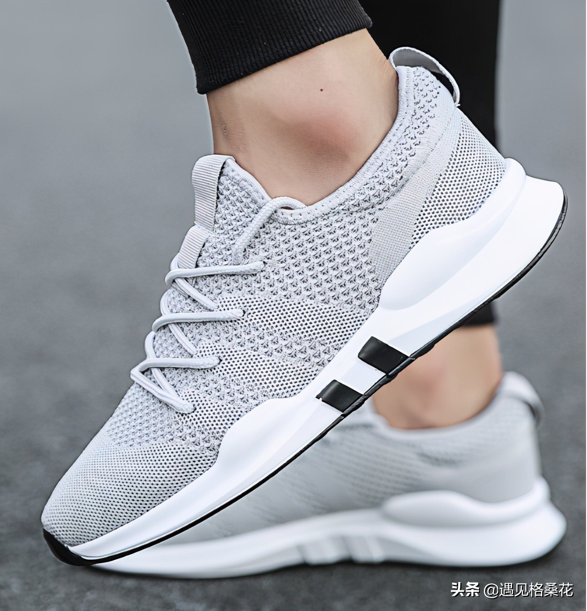 运动鞋买合脚的还是大一点比较好,鞋子合不合脚只有自己知道小品