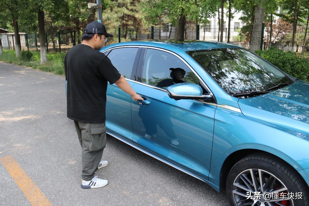 吉利星瑞豪华配置介绍,吉利星瑞丰富智能的配置