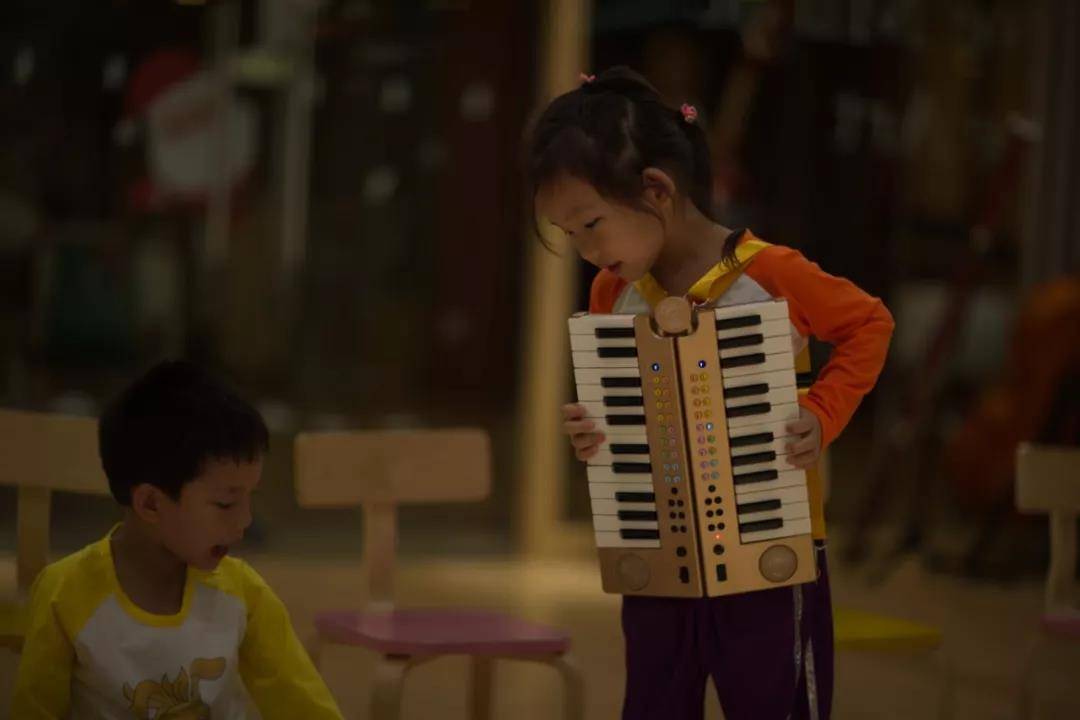 中央音乐学院周海宏教授音乐启蒙研发课程“亮相琴星”