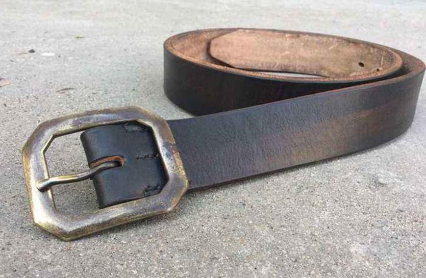 地摊上的现割牛皮带批发价,集市上卖的20元的牛皮带是真的吗