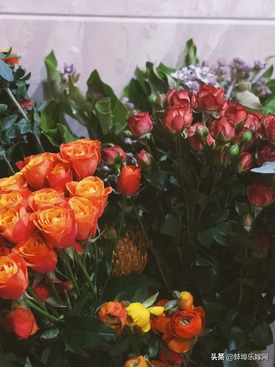 订婚当天女方需要准备改口费吗,订婚时改口费什么时候给