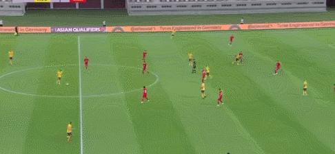 国足0比3澳大利亚集锦守门员,国足0:3澳大利亚全场