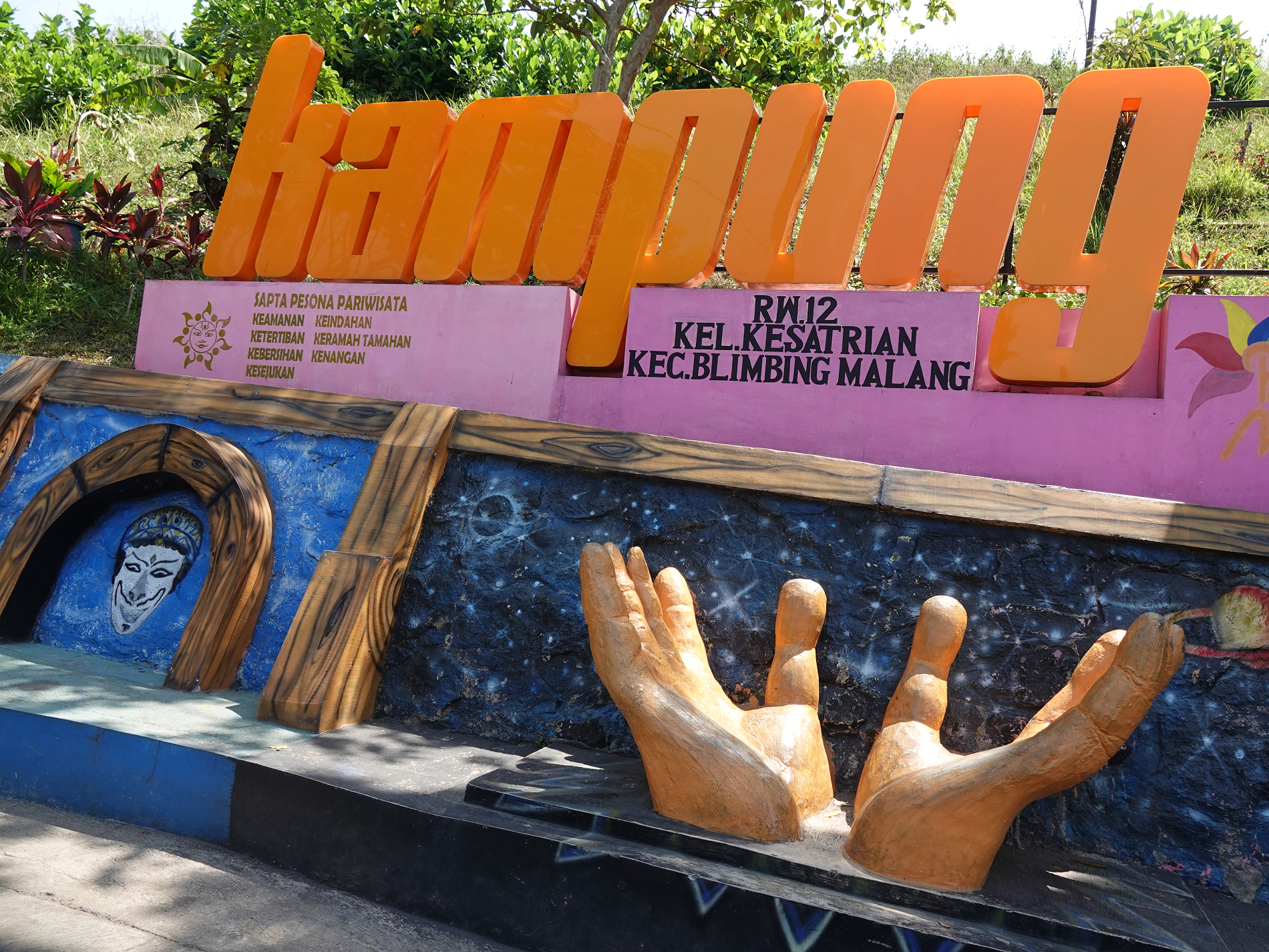 璐皯绐熸渶缇庡僵铏规潙,鍗板凹褰╄櫣鏉戣传姘戠獰