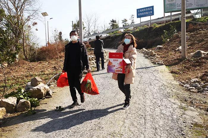 1米多长的购物小票,不是买给自己!谢谢恩施有你们奔走