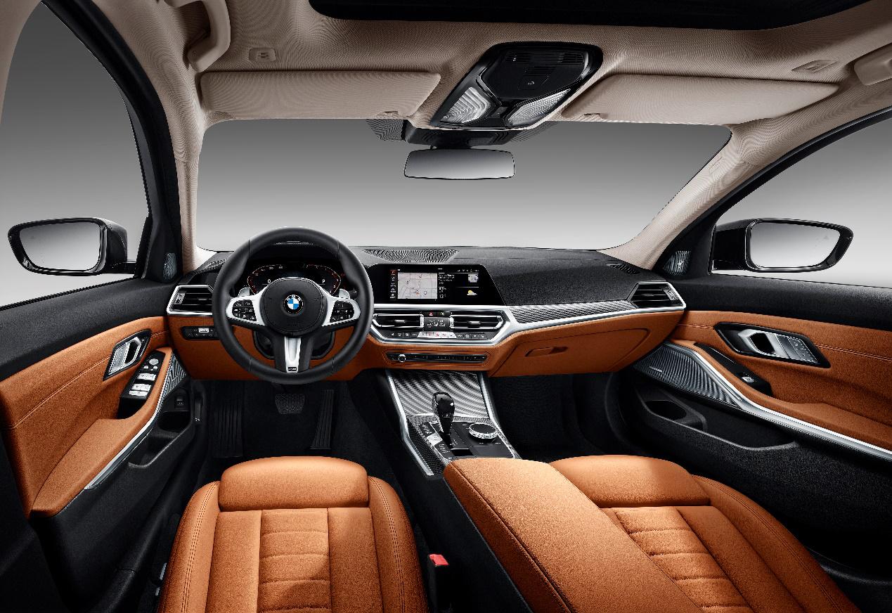 宝马3系老款和新款对比讲解,新宝马3系深度评测内饰