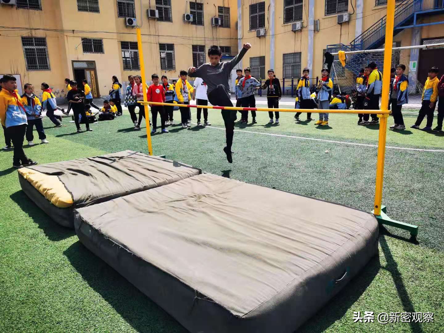 新密市白寨镇白寨中心小学运动会,新密市来集镇中心小学春季运动会