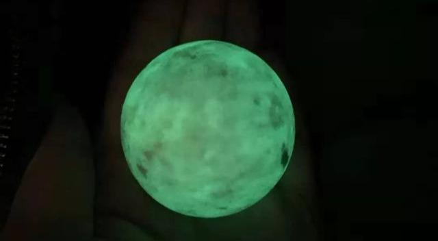 大姐戴500块的夜明珠鉴宝,500元的夜明珠鉴宝视频