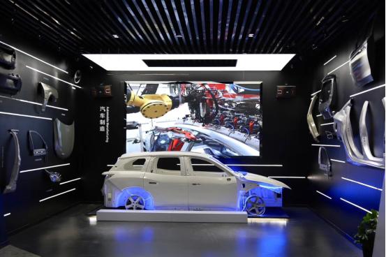 探访成都工厂,成都激光加工中心