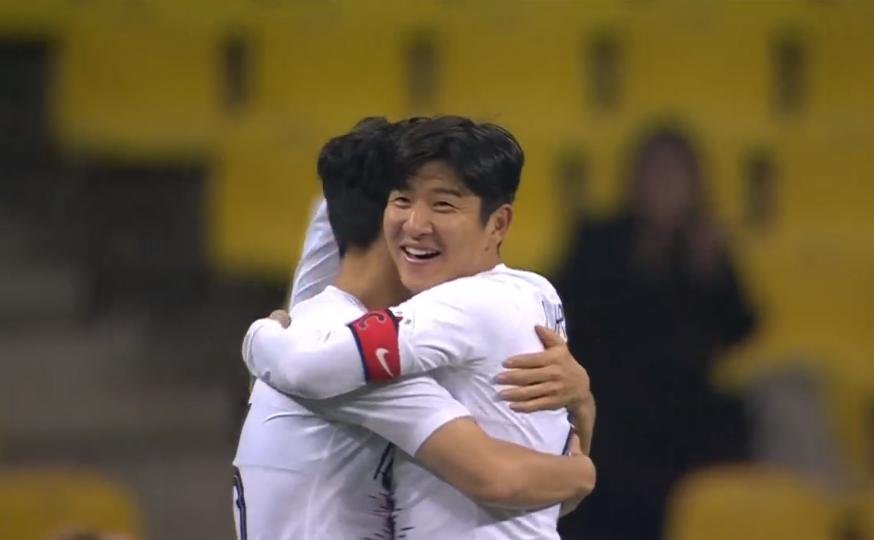 东亚杯韩国2:0胜中国香港，901“大巴”威力惊人，李铁国足麻烦了