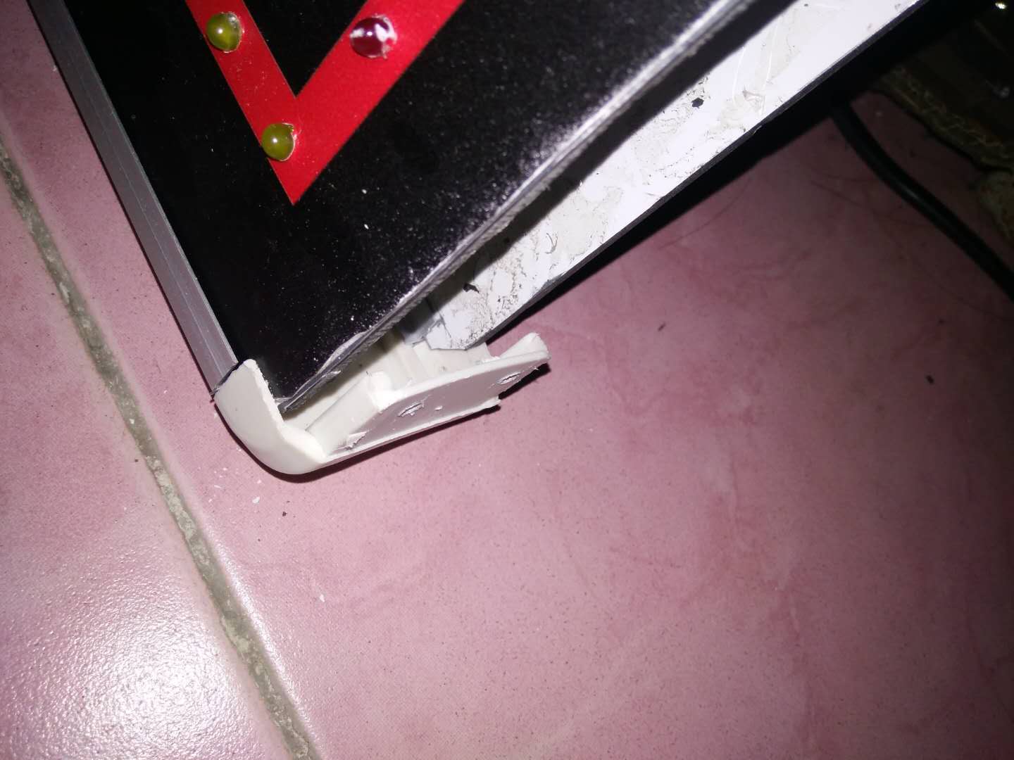 led广告灯箱制作视频教程,户外led招牌灯箱制作