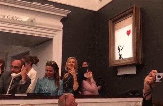 你会收藏涂鸦吗？看上去像小女孩捣乱那种