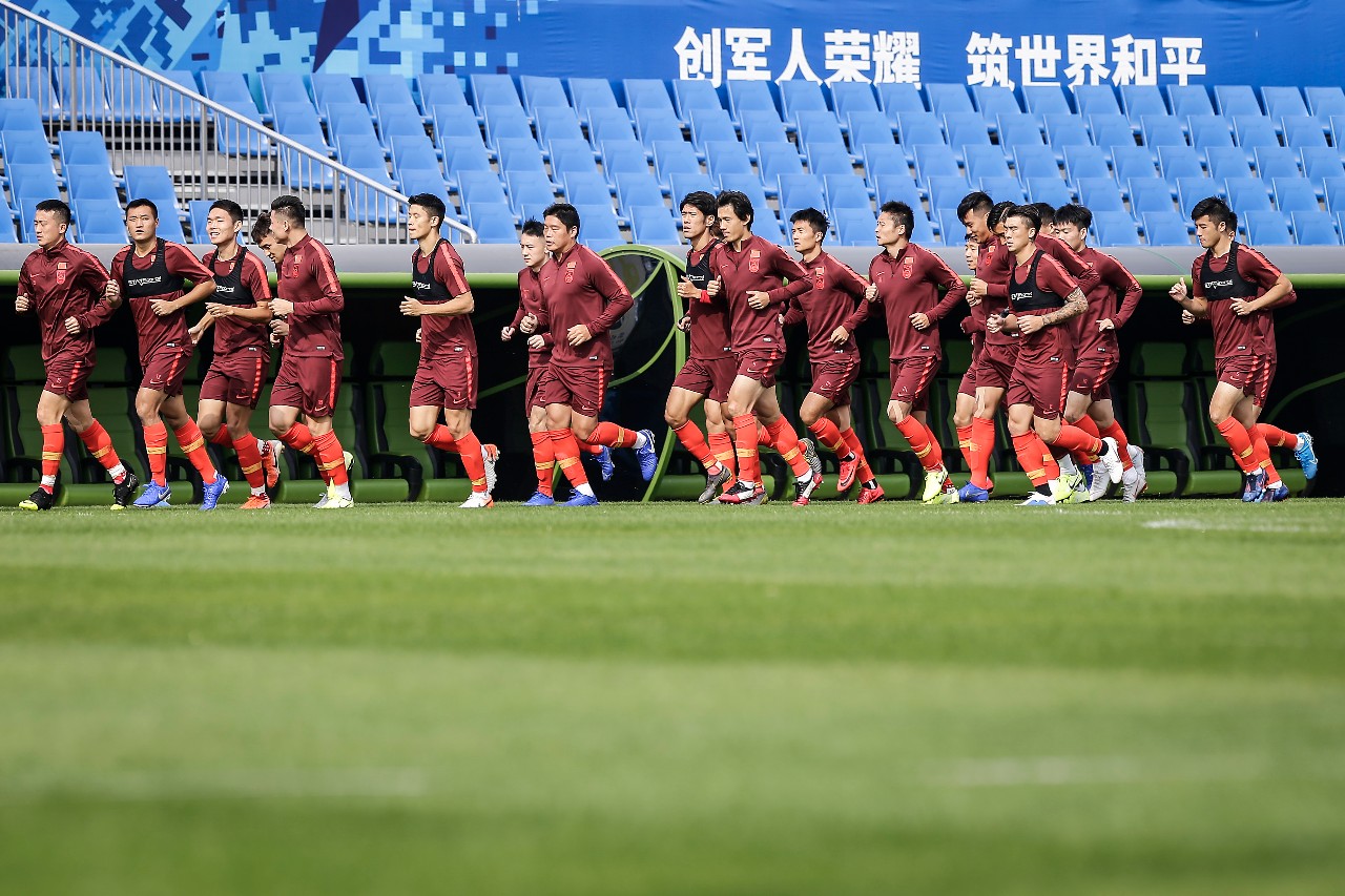 武汉足球俱乐部最好成绩,武汉足球厉害吗