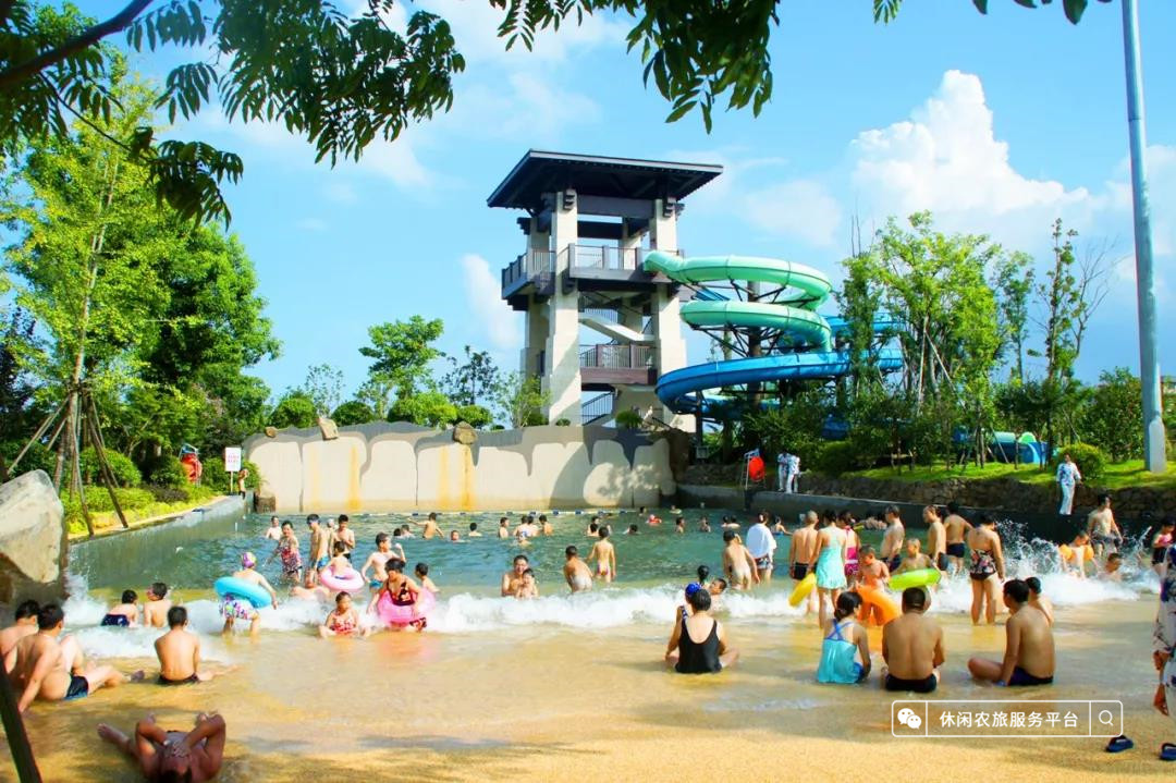 风景最好的天然火山温泉,这里有天然独特的山中温泉