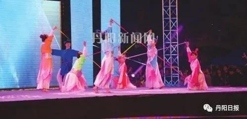 酸了！来看看丹阳人如何“秀恩爱”……