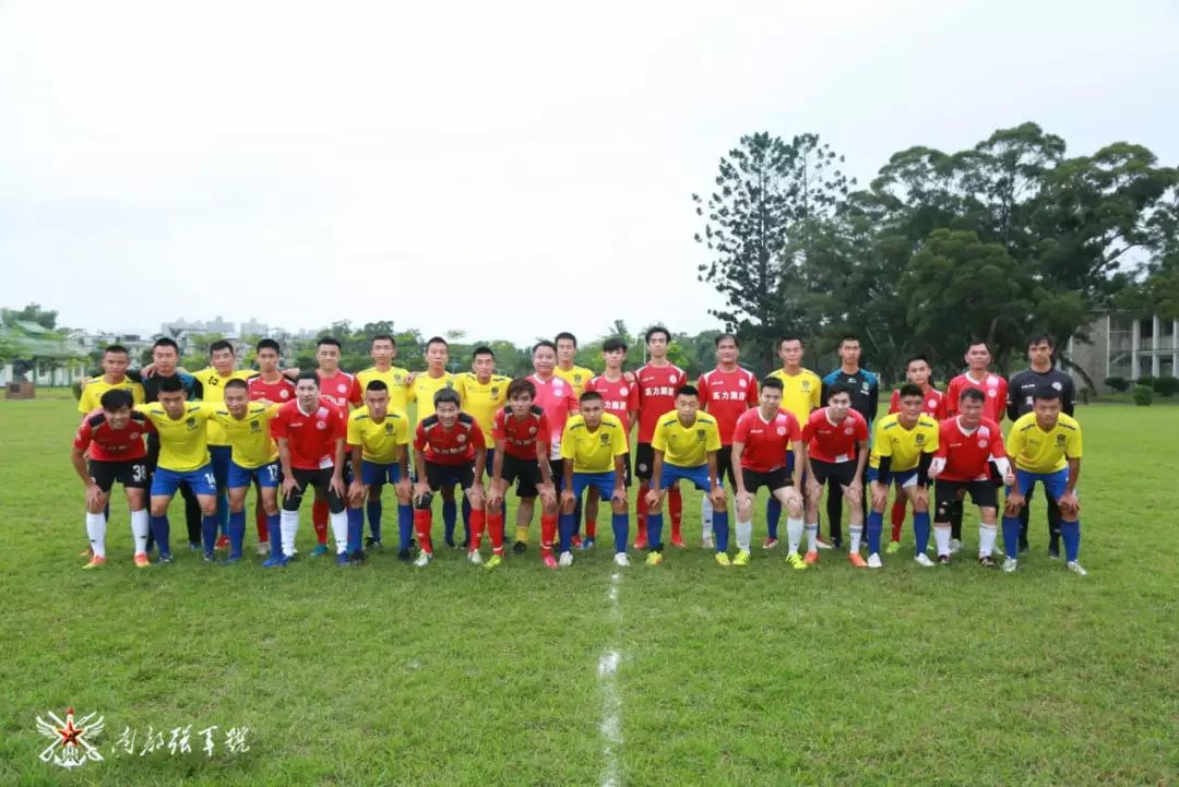香港：某合成旅与北区代表队足球联谊赛升华军民鱼水情