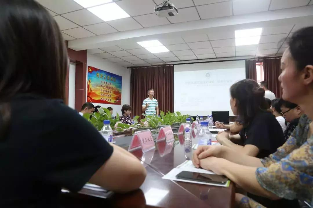 学垃圾分类,一堂生动有趣的垃圾分类课