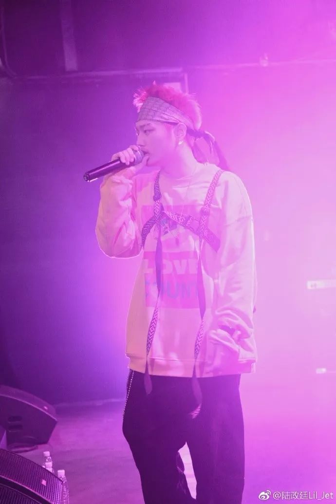 “说唱疯子”Lil.Jet:除了颜值,我在00后rapper里排第一