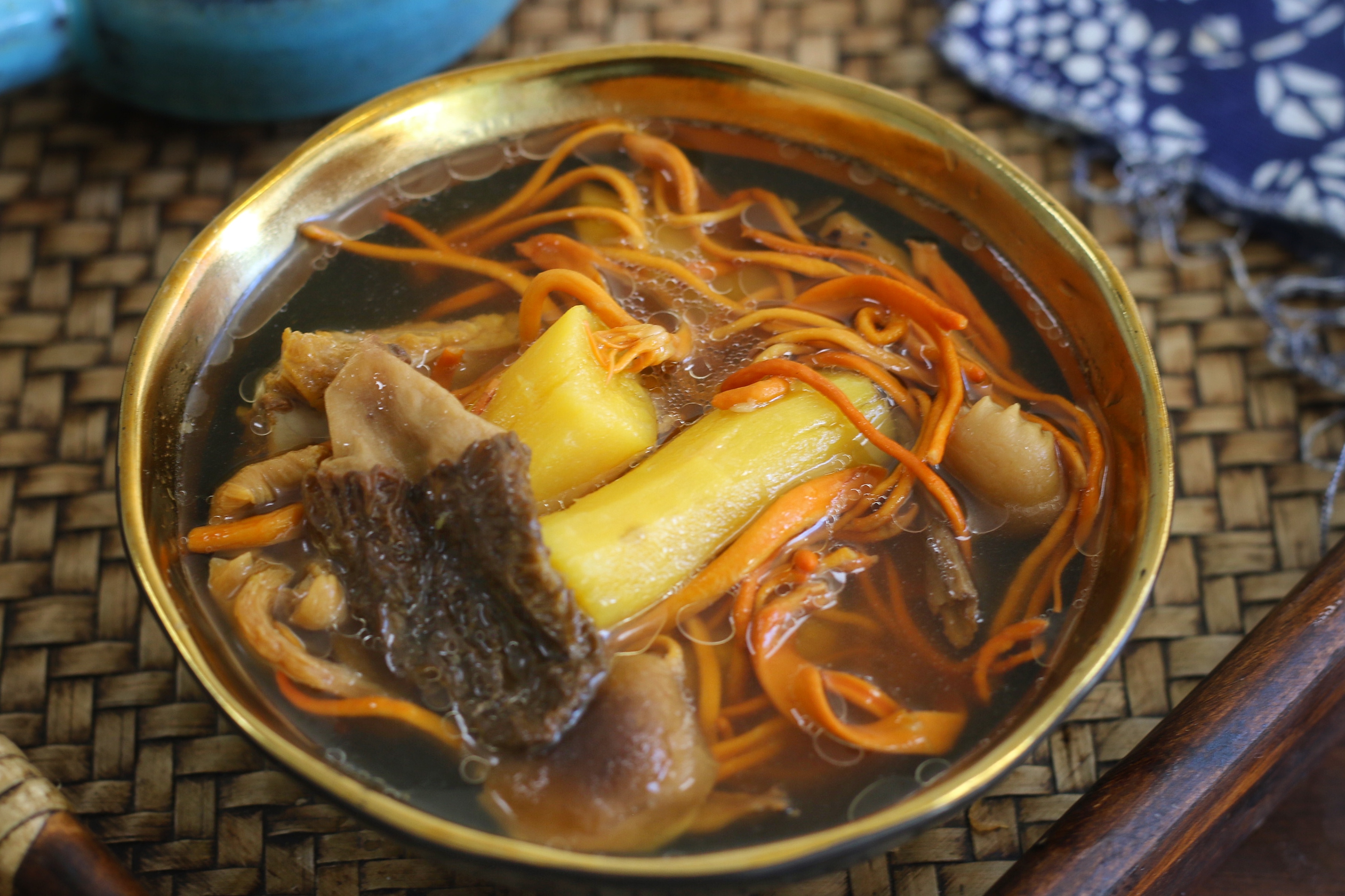 老火靓汤嘌呤高吗能喝吗,老火靓汤怎么减少嘌呤