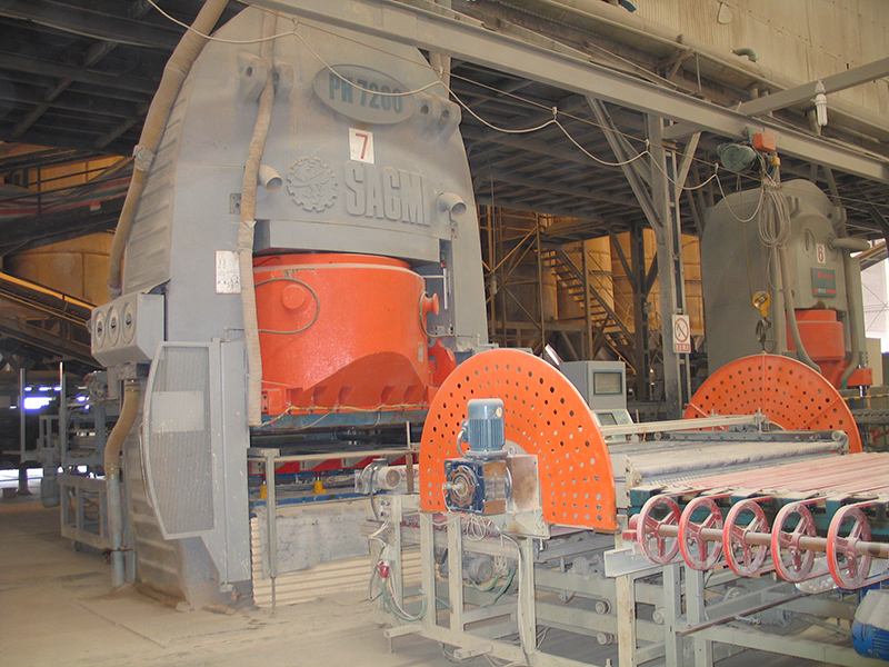 瓷砖的价格高低的区别,瓷砖价钱高低和质量有关吗知乎