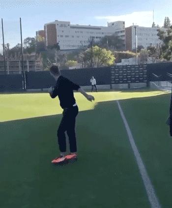 47岁贝克汉姆亮相看台帅气依旧,贝克汉姆帅照