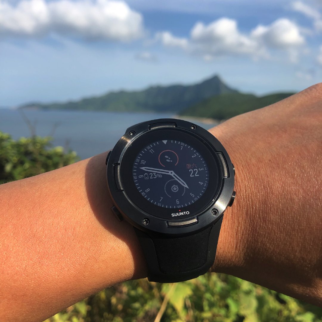 跑步爱好者晒的跑步装备 (跑步装备每天不重样)