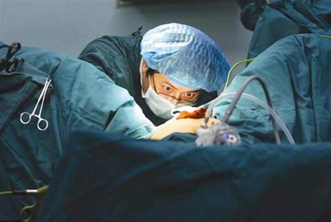 95后孕妈产后抑郁:25年的女性尊严,在脱裤子时候土崩瓦解了