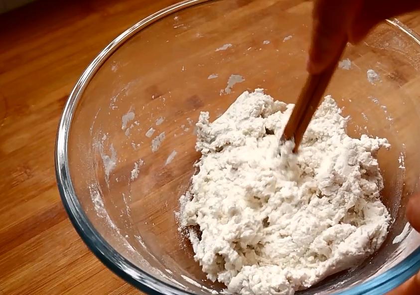 红糖糍粑用糯米做还是用糯米粉做,冬日湖南农家手工红糖糯米糍粑