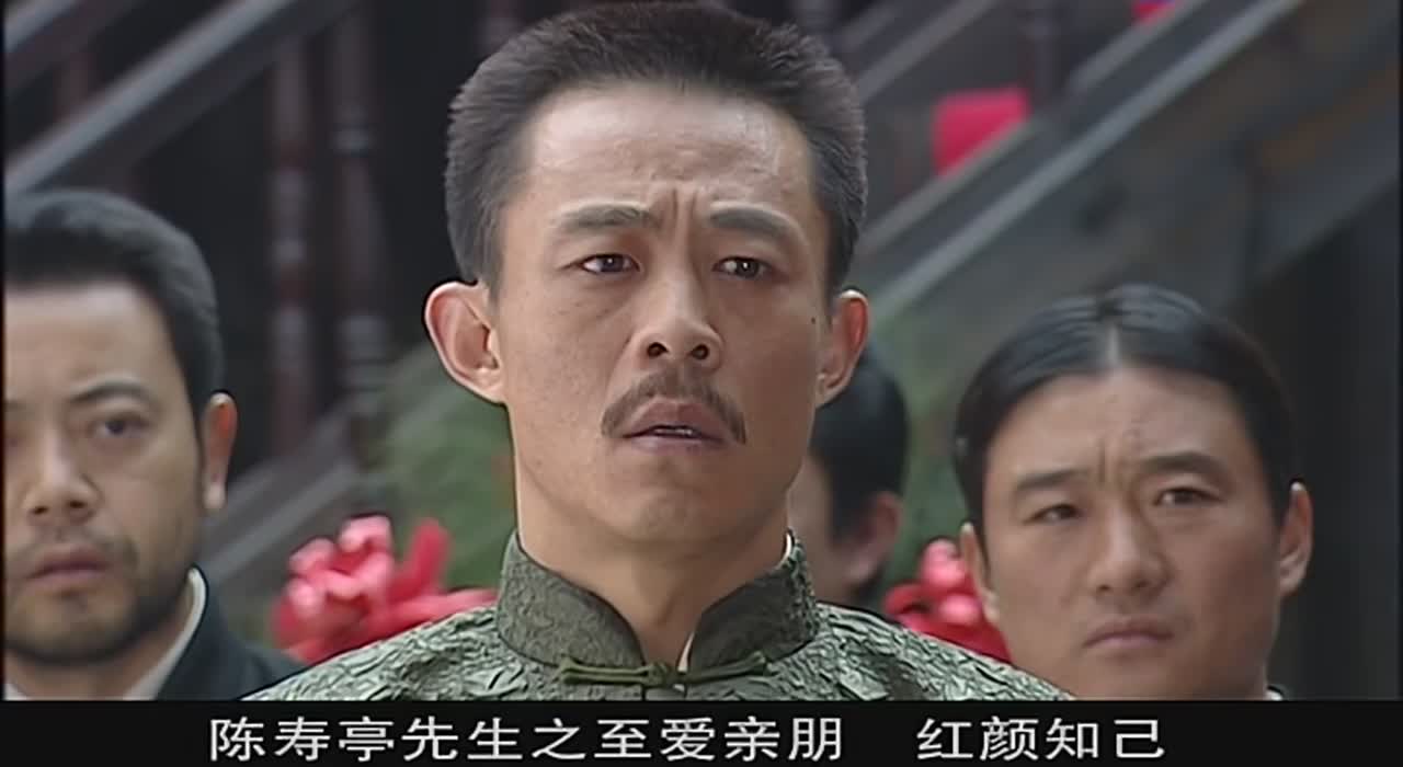 富母领大学儿子看《大染坊》说：看懂了给钱创业，看不懂去打工