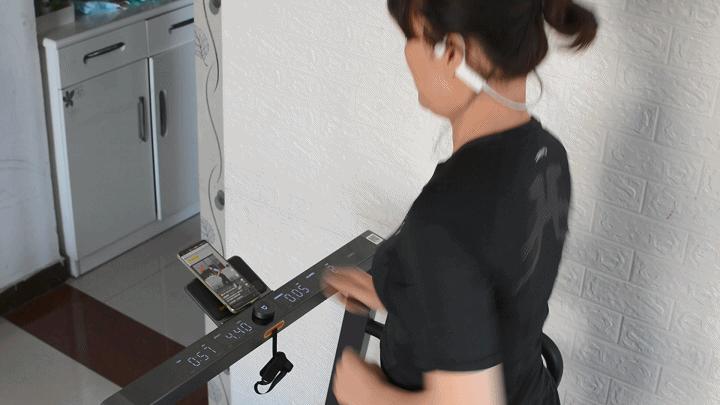 小米折叠跑步机walkingpad,小米生态链walkingpad跑步机r2