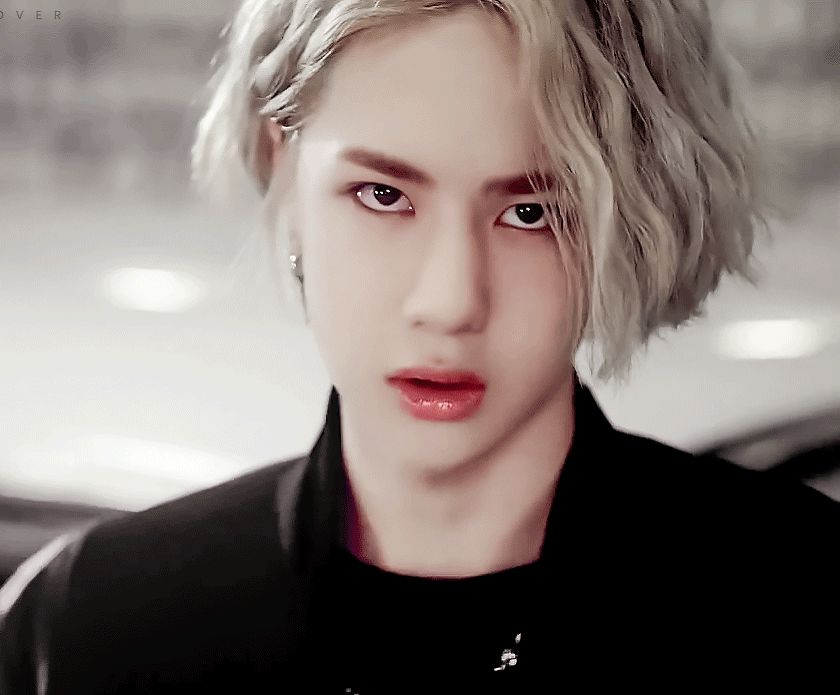 王一博在韩国十几岁出道,王一博韩国人气高吗