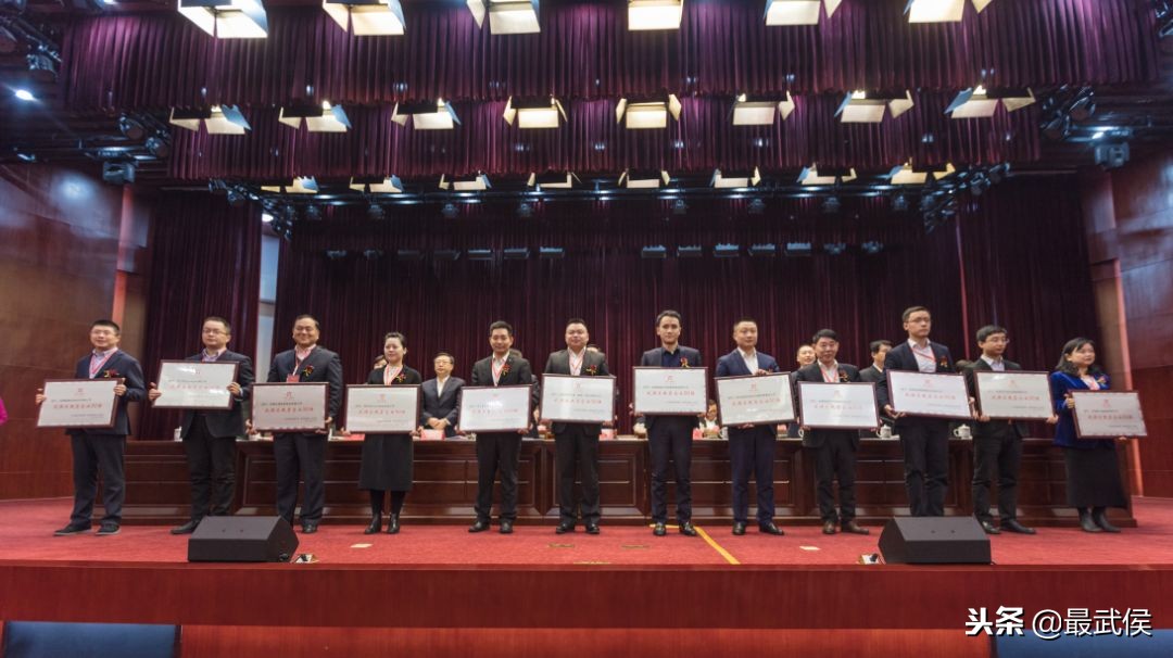 一份给民营企业的“霸气告白”：予你温暖，是我一直坚持的事