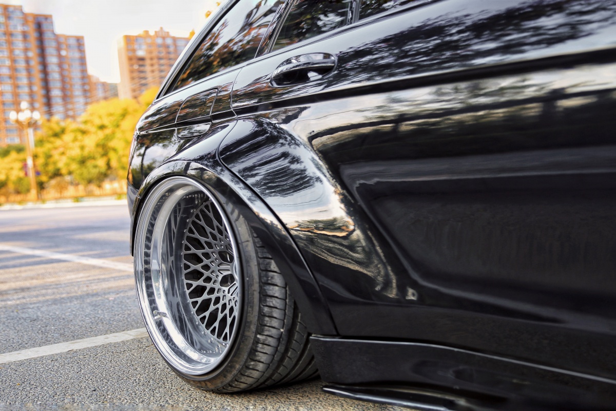 改装奔驰c200旅行版,奔驰c200改装四近四远