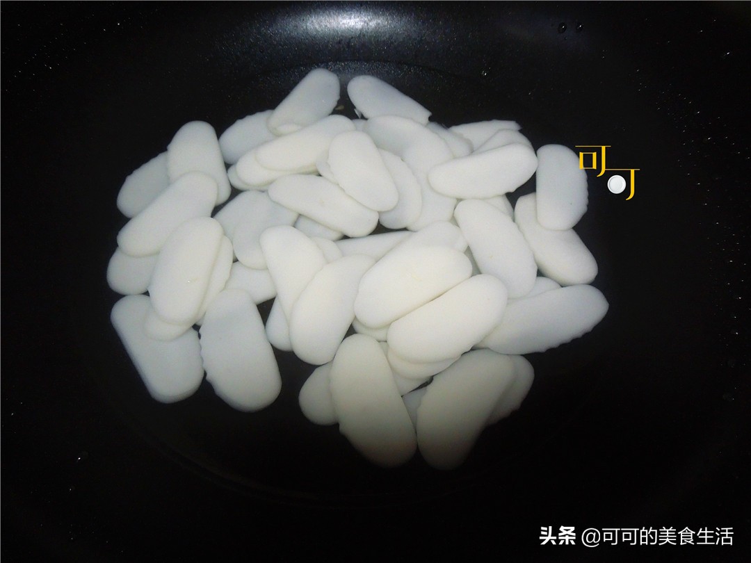 年糕鸡蛋的做法视频,一根年糕用菜怎么炒