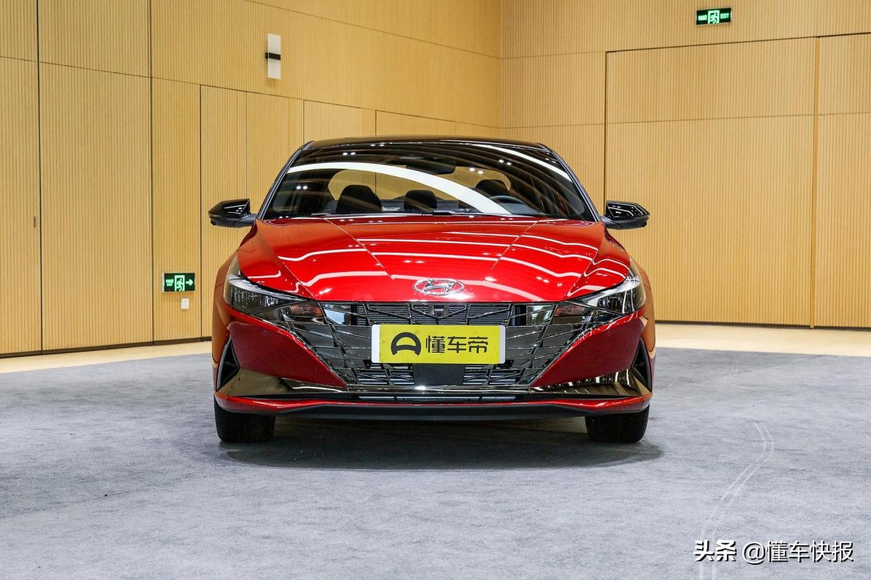 第七代伊兰特和全新伊兰特区别,第六代伊兰特对比第七代伊兰特