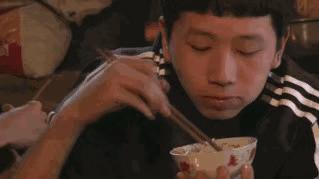 看守所黄色马甲是什么意思,看守所各种马甲代表什么意思