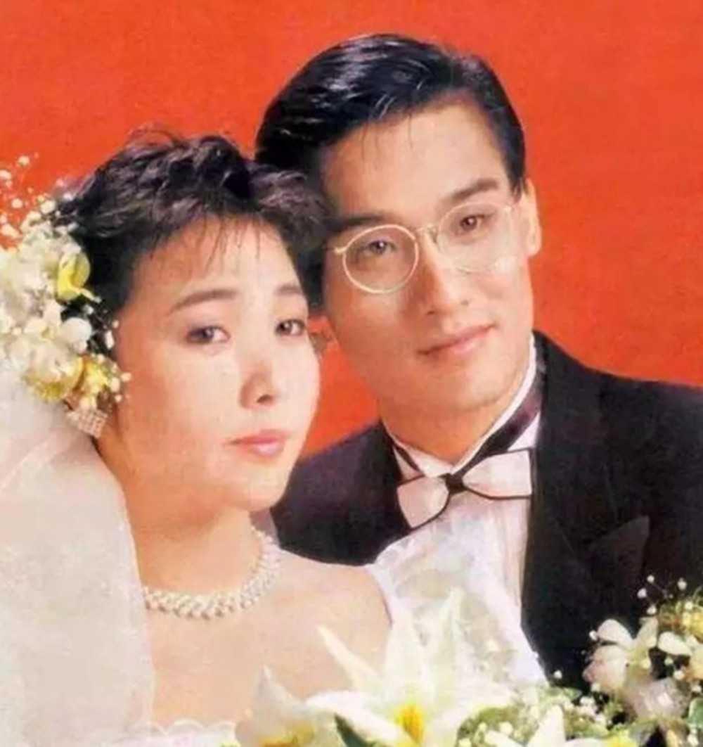 80后怀旧婚纱照风格,80年代复古光影婚纱照