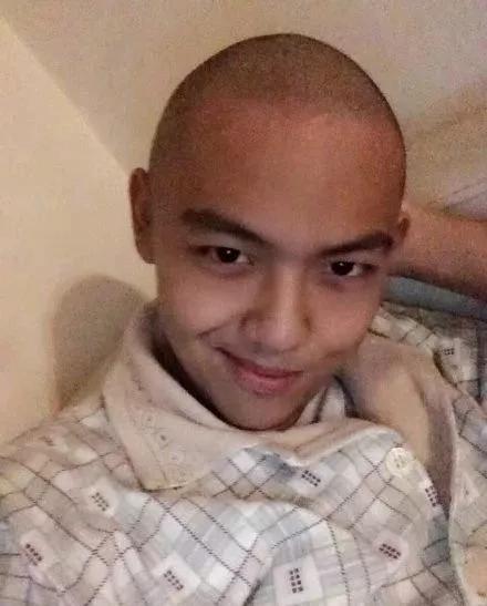 寸头好看的小哥哥,朱亚文行走的荷尔蒙寸头