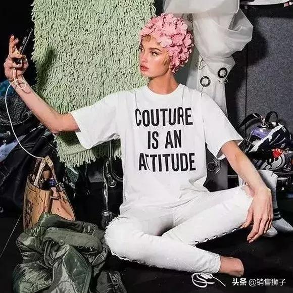 为什么这么多人喜欢t恤,为什么有人愿意花一万多买手机